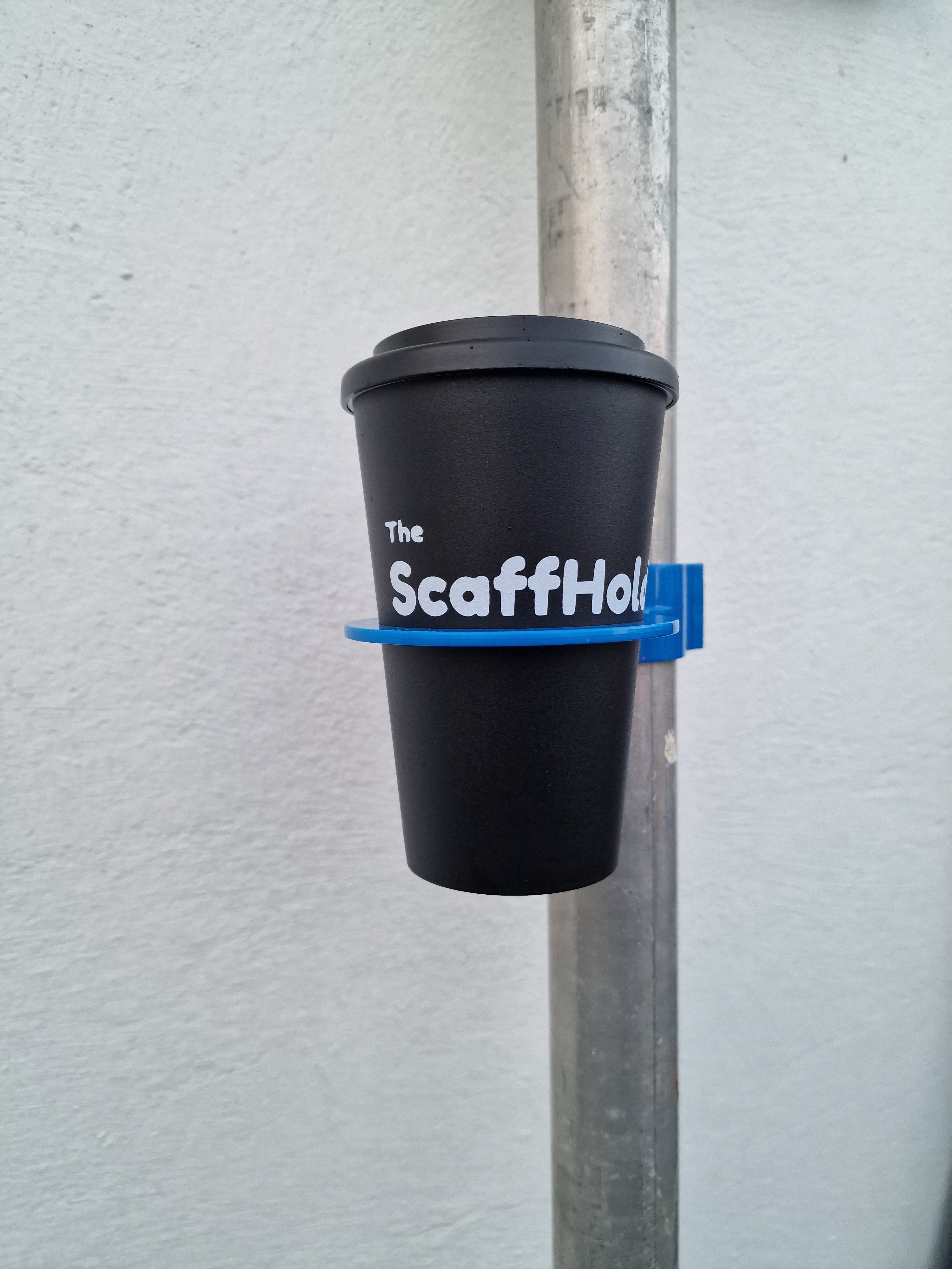 ScaffHolder Branded re-useable cup. Black with screw lid. UK made
